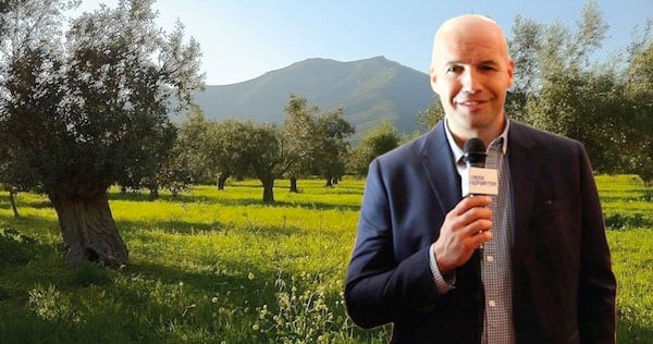 Billy Zane is geeting ready to launch a Greek Olive Oil Business in the US
