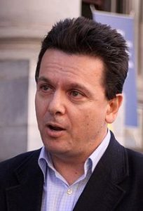 220px-2009_07_24_Nick_Xenophon_speaking_cropped