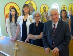 Family: Vicky Kassapidis (left to right), Dr. Rany Condos, Eleni and Bill Condos