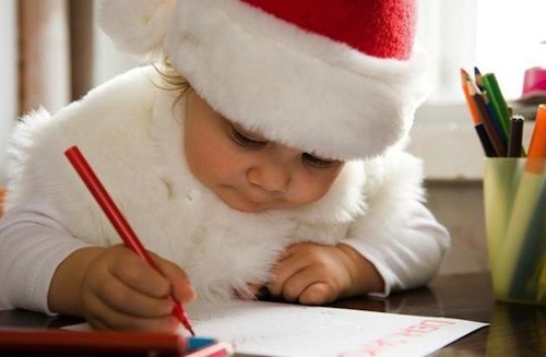 Touching Letters of Greek Children to Santa Claus