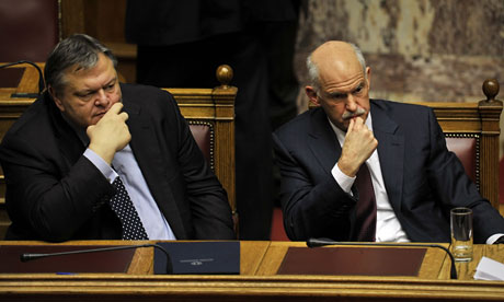 PASOK chief Evangelos Venizelos (L) and former leader George Papandreou are far apart