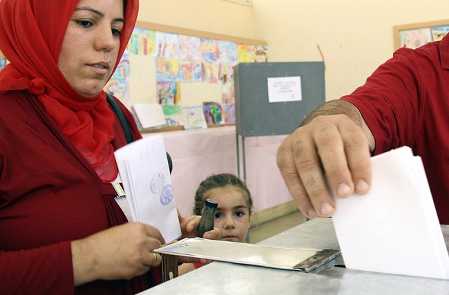 Turkish Cypriots vote ahead of talks on island's future