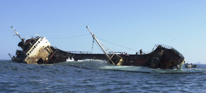 Freighter Sinks off Crete