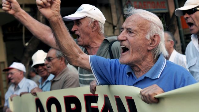 Greek pensioners protests against benefits cuts have been ignored