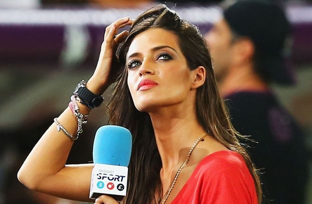 Sara Carbonero, a Spanish sports reporter.