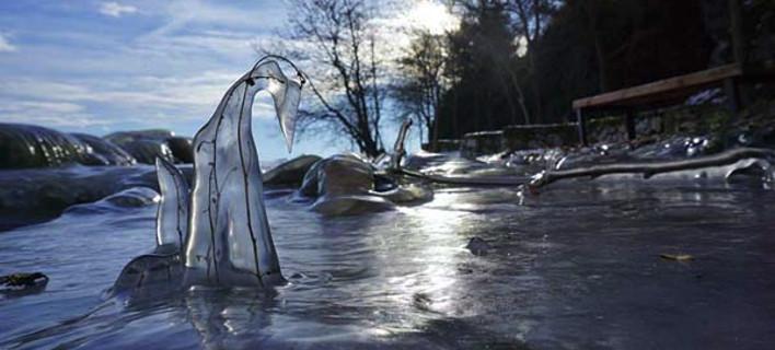 kastoria-frozen-lake