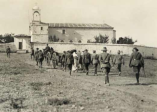 an aust funeral  lemnos 1915
