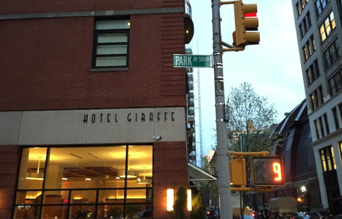 Giraffe_hotel_new_york