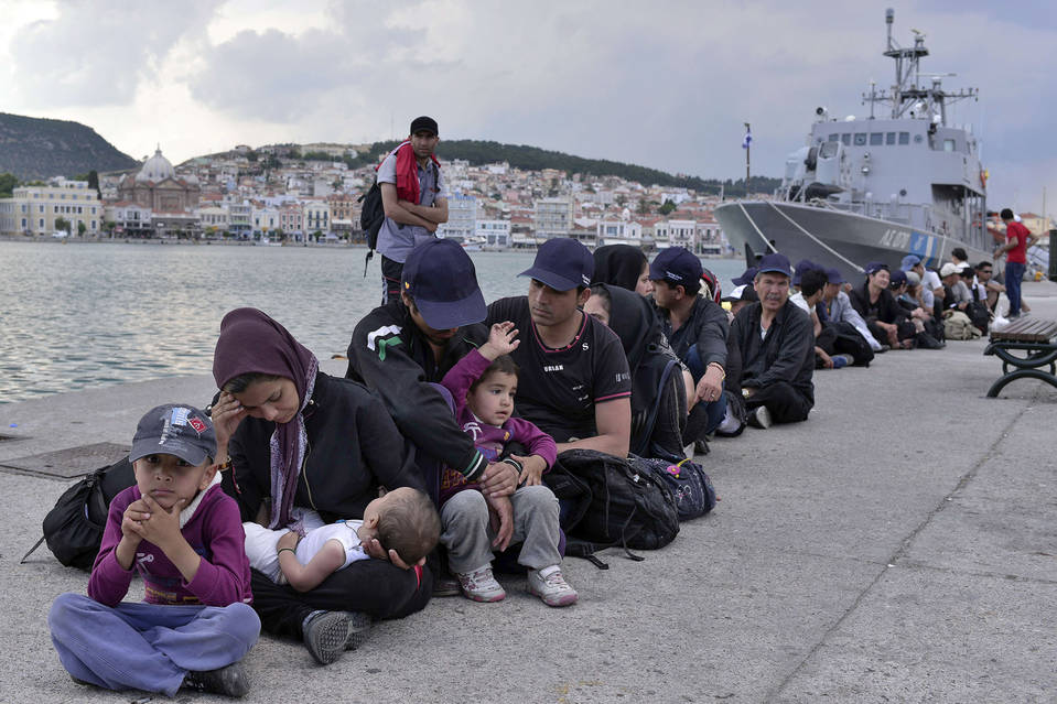 greece migrants