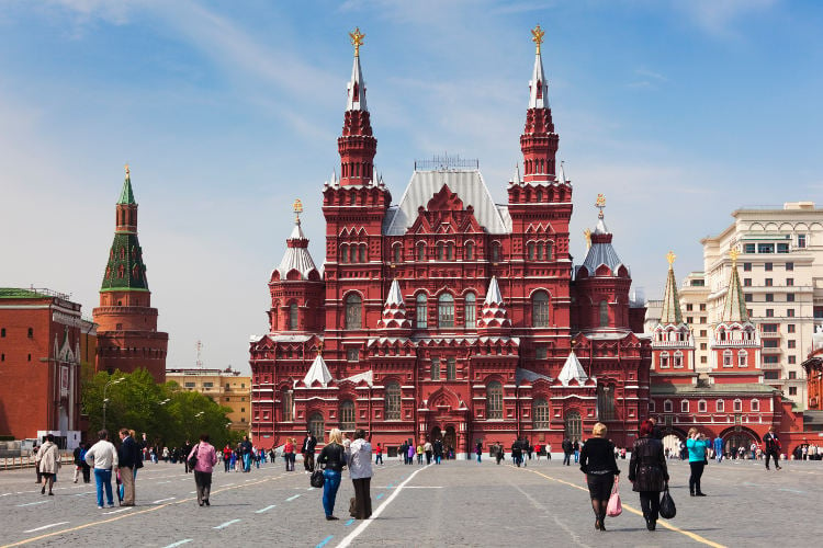 State-History-Museum-Red-Square-Moscow_cs