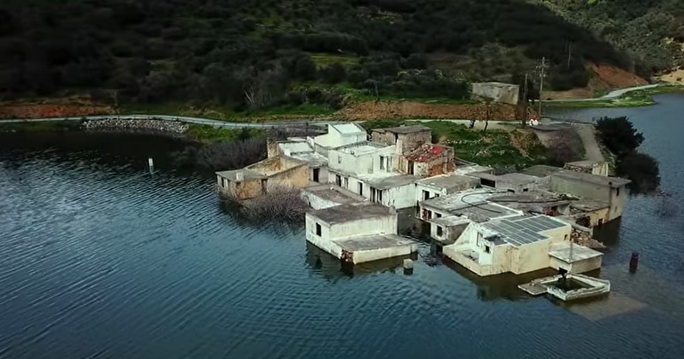 sinking village Sfentyli