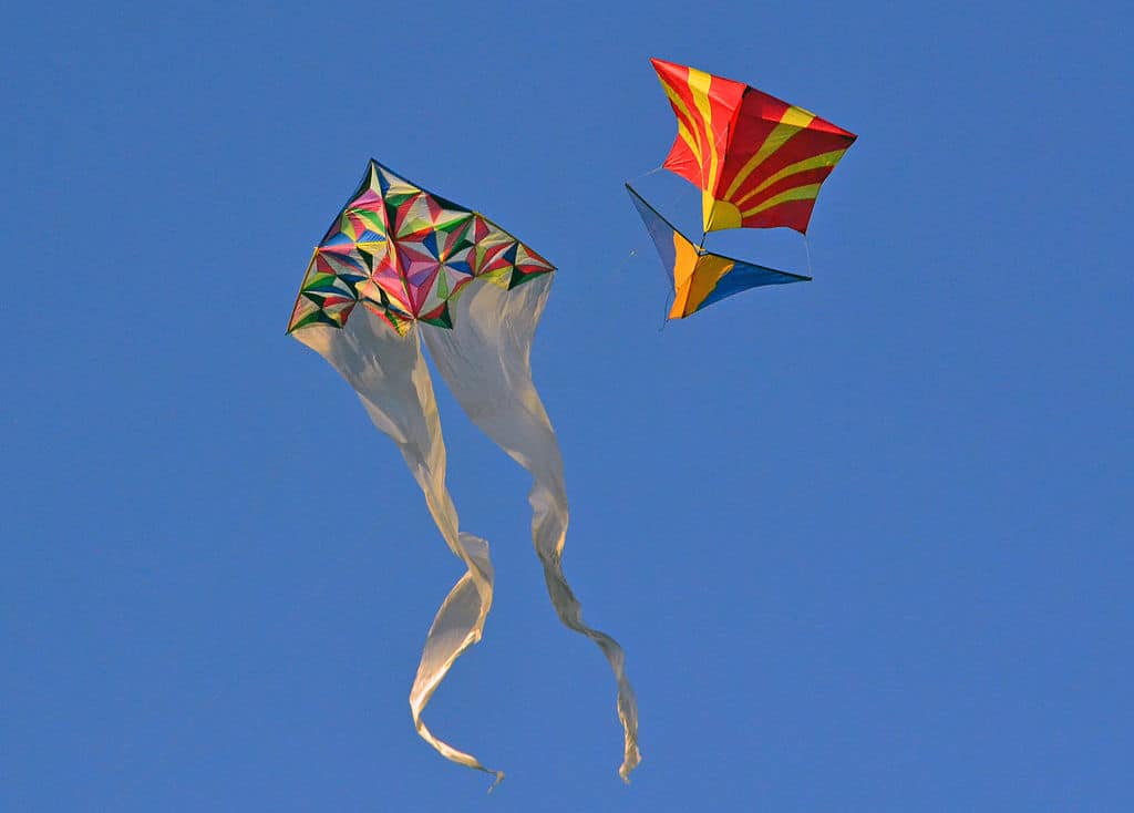 Clean monday kite
