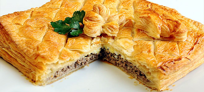 Greek food, meat pie