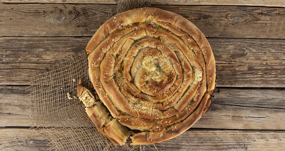 greek food, strifti, twisted cheese pie