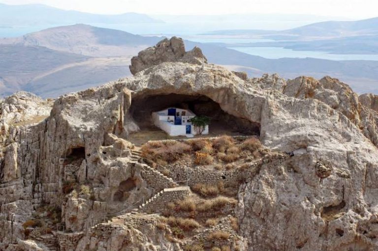 Greece’s Open-Air Church that Looks Up to the Skies