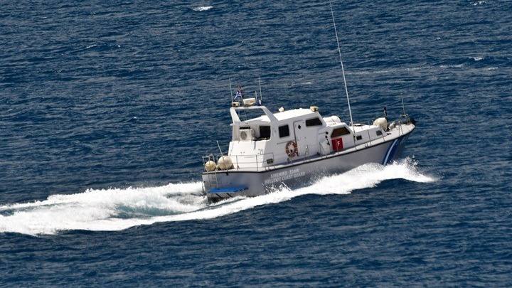 Migrant boat sinks