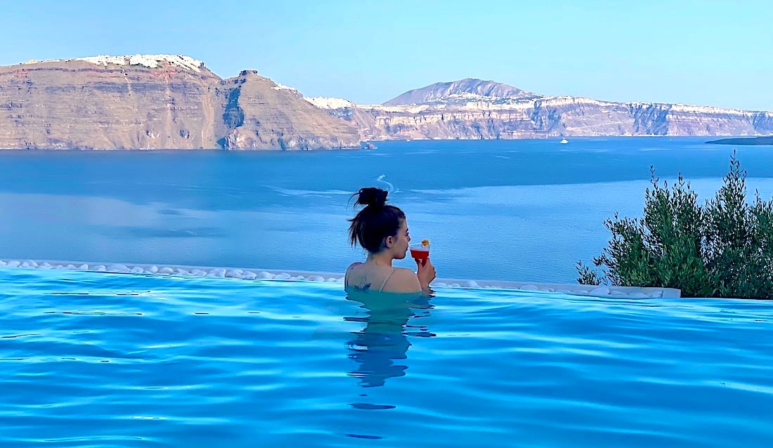 Santorini pool