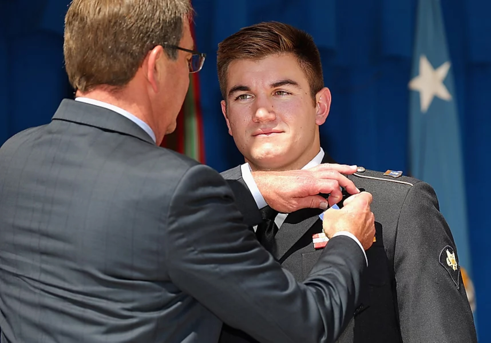 Alek Skarlatos receiving the Soldier's Medal, one of the US Army's highest awards, in 2015.