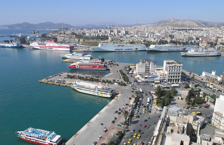 Greece’s Piraeus Port Among World’s Top 10 Shipping Centers