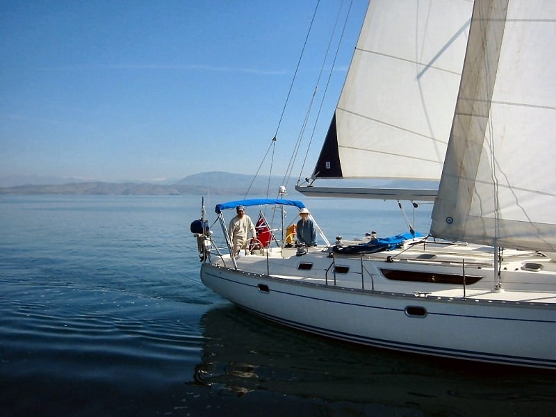 lLving yacht Greece