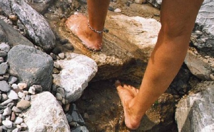 Better barefoot is life Luxury