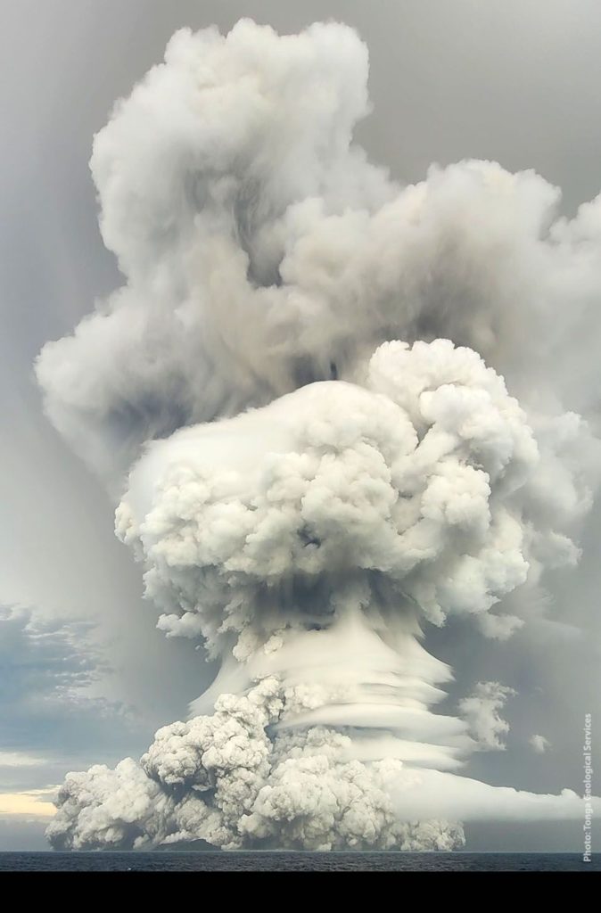 Tonga Volcano eruption 