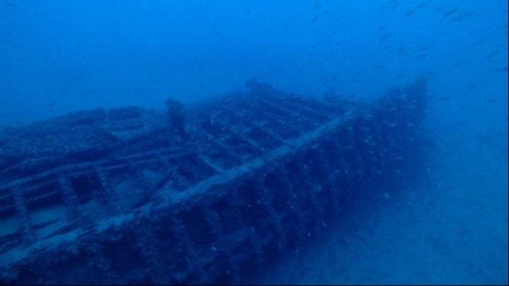 shipwreck Greece