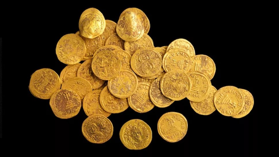 44 Byzantine Gold Coins found in Israel