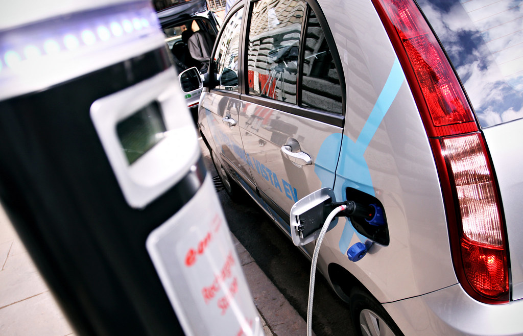 Electronic Vehicles Reduce Greenhouse Gas Emission