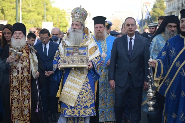 Church and state officials greet the Holy Belt of the Virgin Mary in Piraeus, Greece, November 5, 2022.