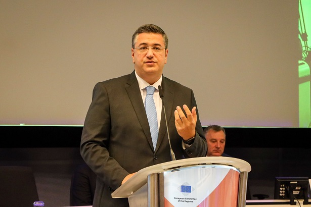 Greek politician Apostolos Tzitzikostas on the podium in Brussels, October 2022.