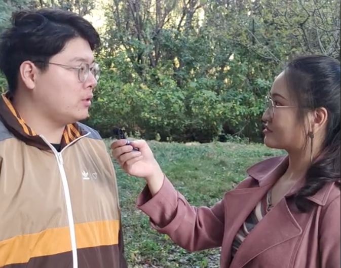 Chinese students speaking Greek tiktok video