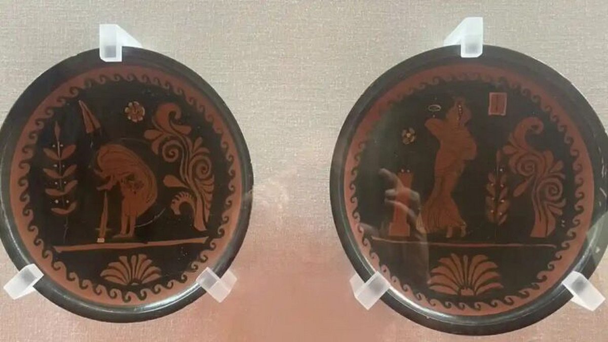 stolen Ancient Greek Artifacts returned