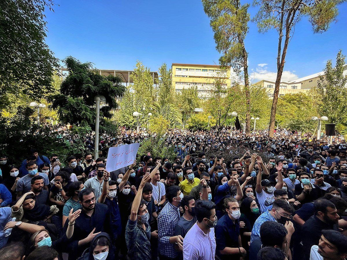Students of Amir Kabir university protest.
