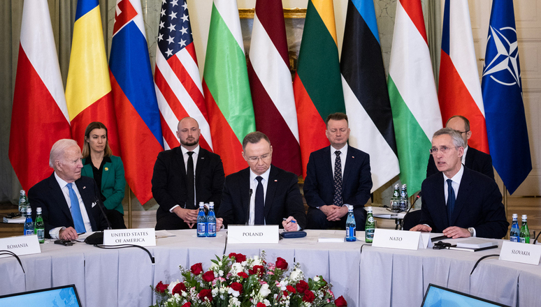 Biden at NATO and B9 meeting in Warsaw