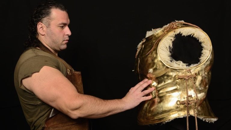 The Metal Artist Bringing Ancient Greek Armors Back to Life