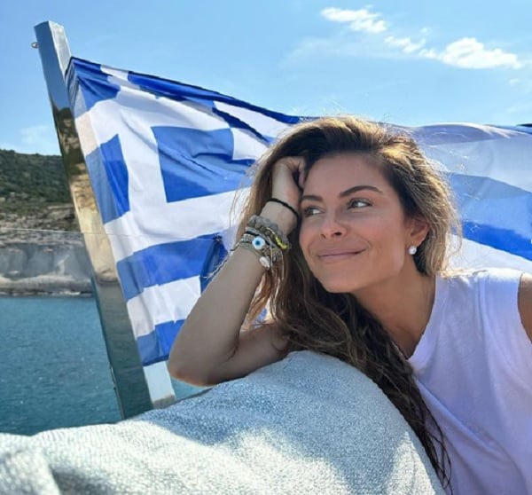 Maria Menounos in Greece.