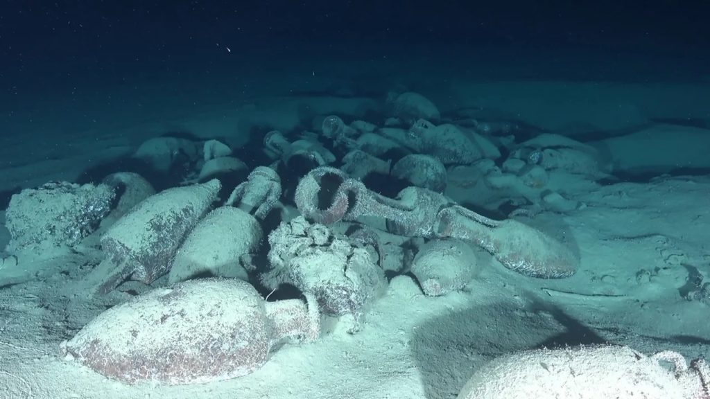 Roman shipwrecks on the Italian continental shelf reveal the presence of amphoras, which were tall jars with handles. 