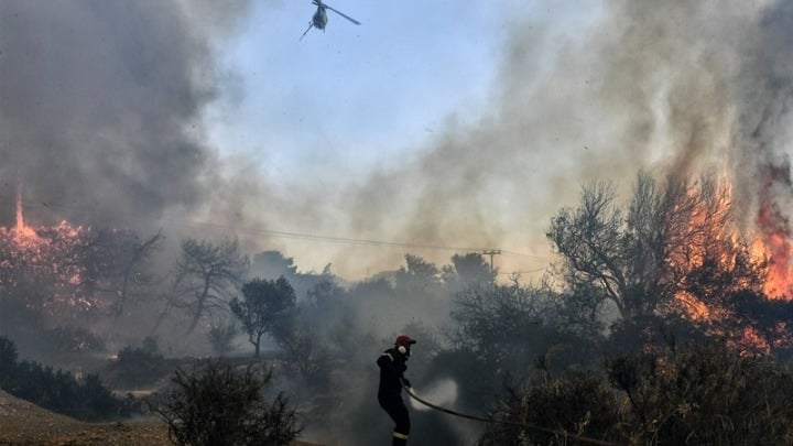 Greece wildfires heatwave