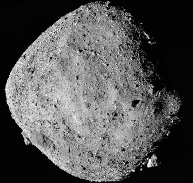 The asteroid Bennu as imaged by OSIRIS-REx spacecraft. 