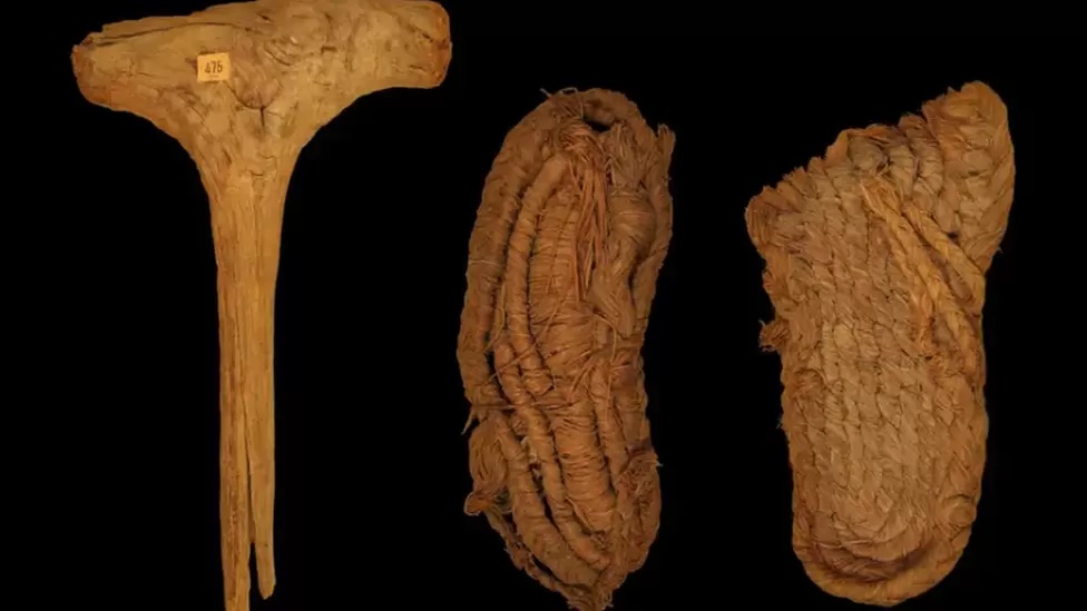  6,000 years old shoes, the oldest found in Europe