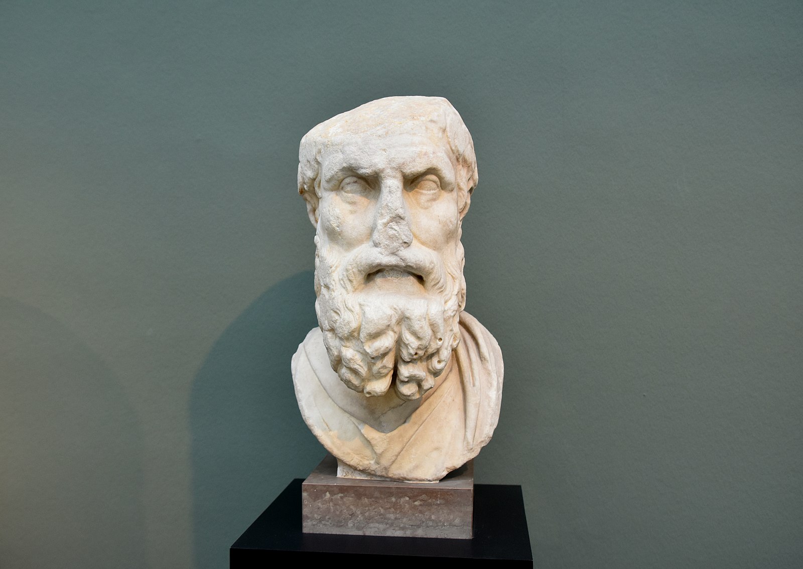 Epicurus head sculpture