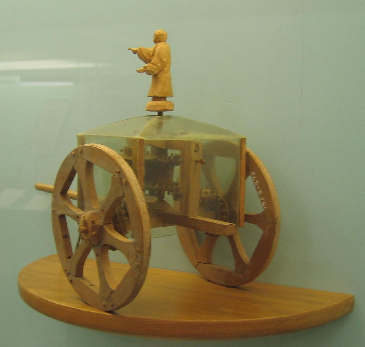 A model of a south-pointing chariot
