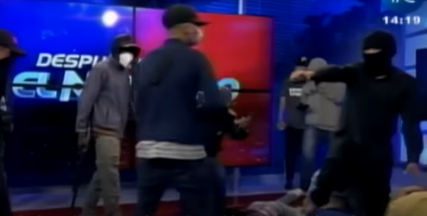 Armed gang takes over Equador public tv station