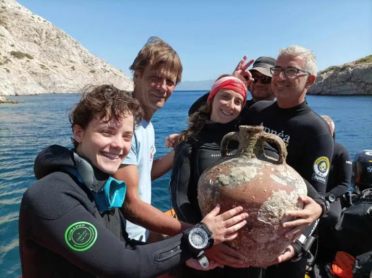 Dozens of Amphorae Recovered From Ancient Byzantine Shipwreck in Greece