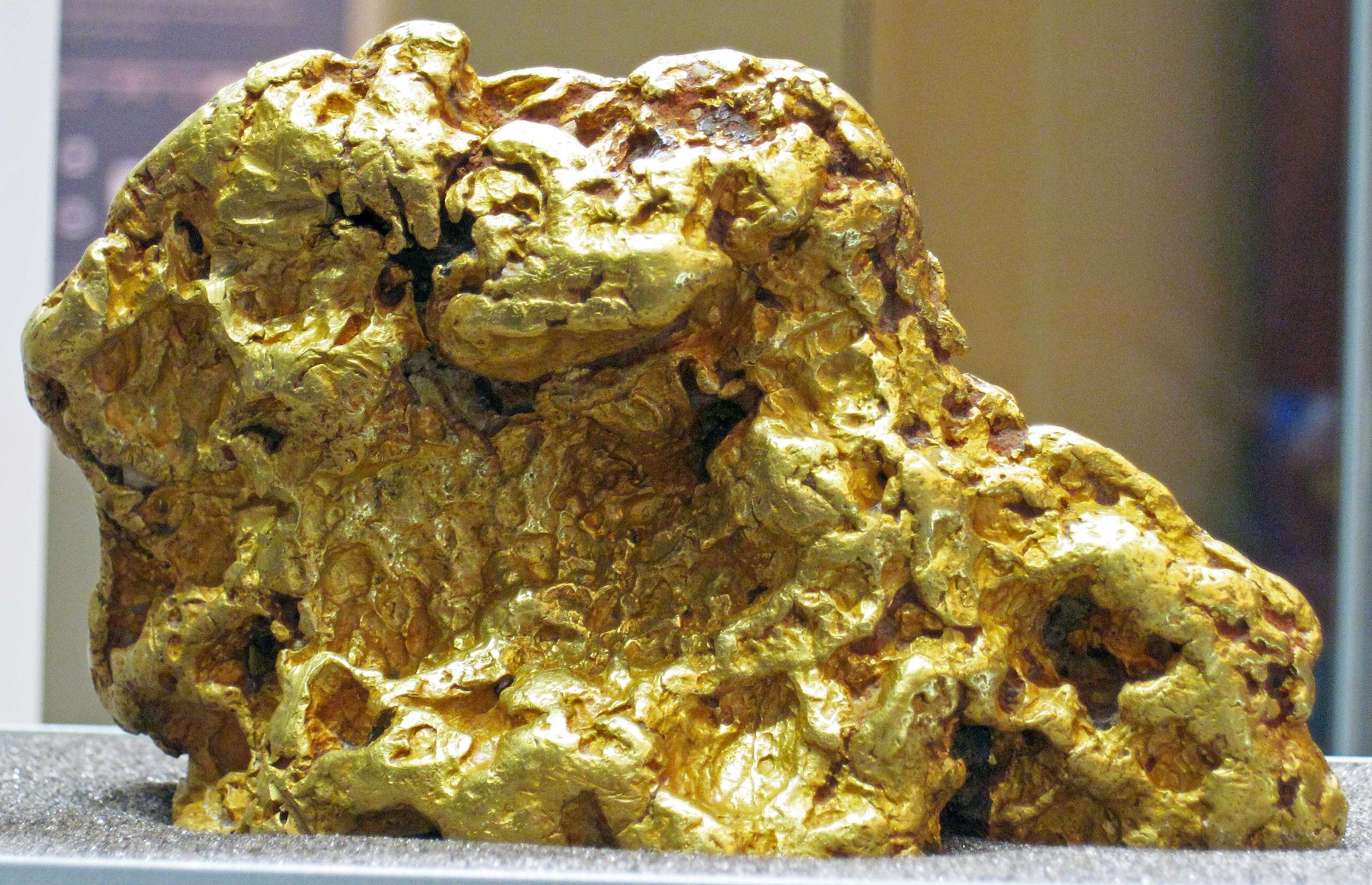 Scientists Reveal How Gold Is Created in Space