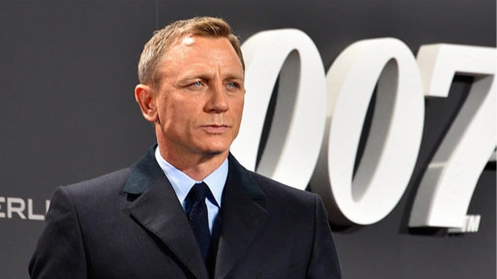 Daniel Craig