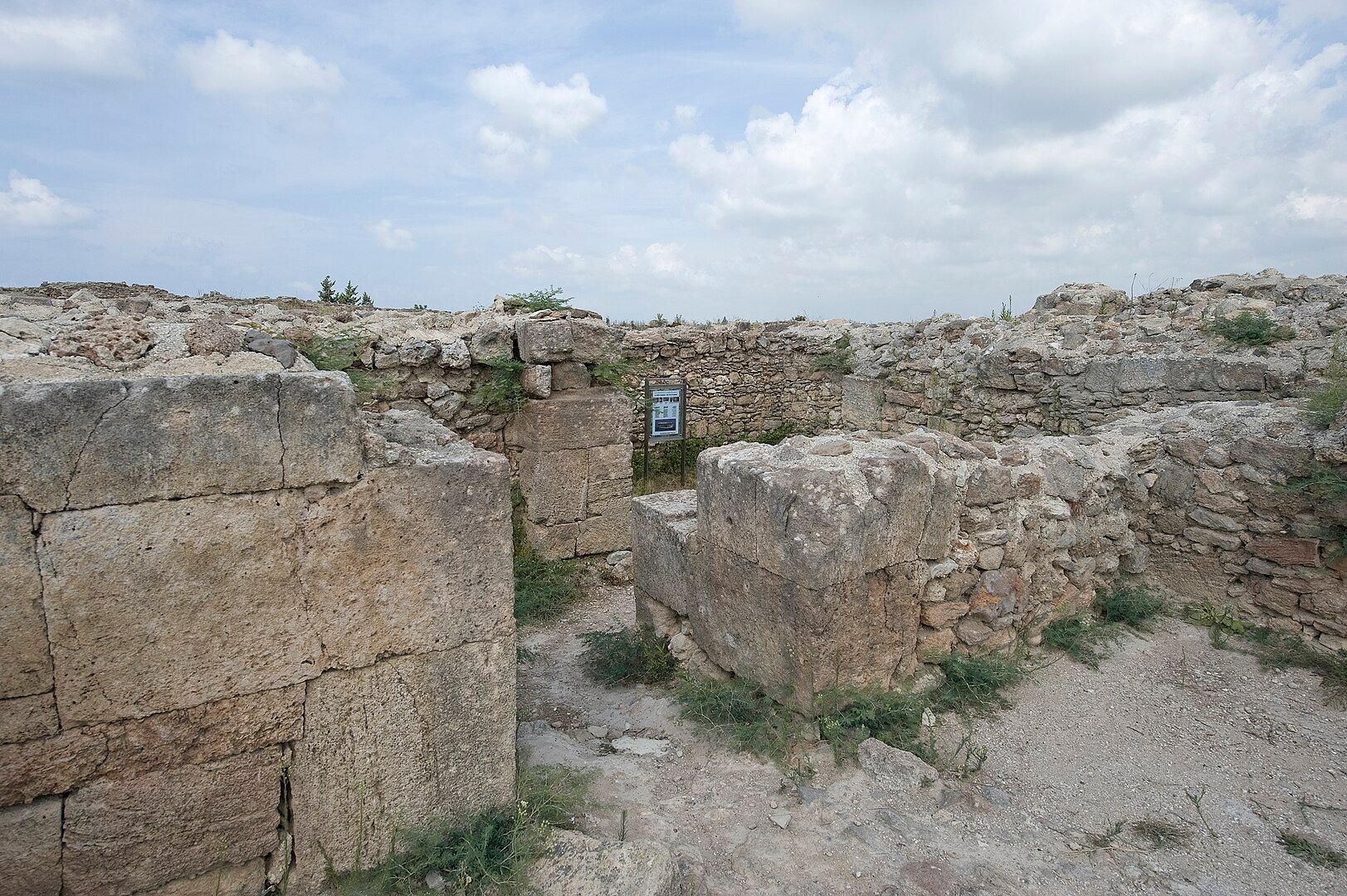 Ugarit Royal Palace archives space