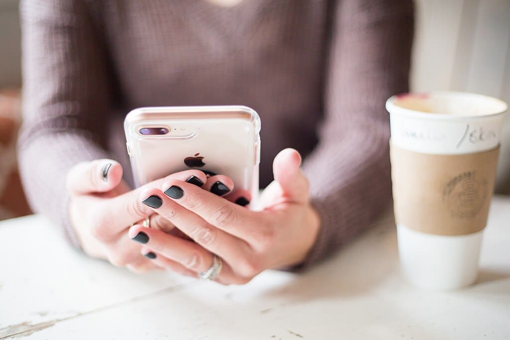 Greece Tops Europe in Mobile Data Growth in 2024