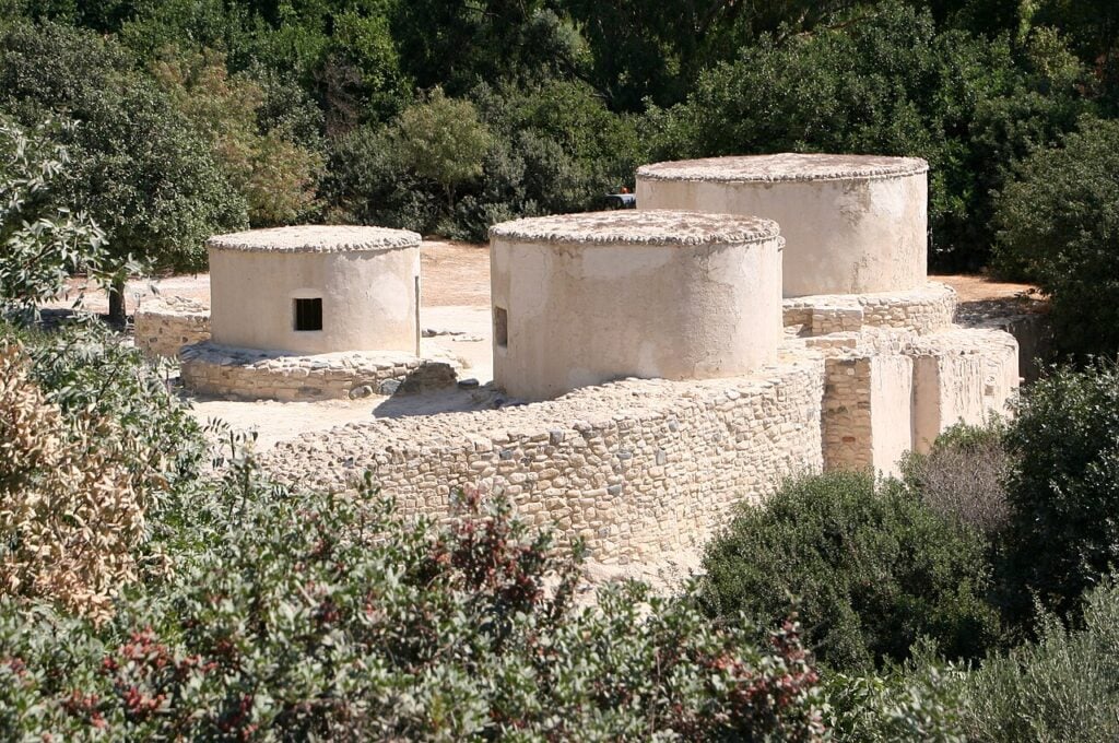 Cyprus Neolithic Choirokoitia circular houses settlement